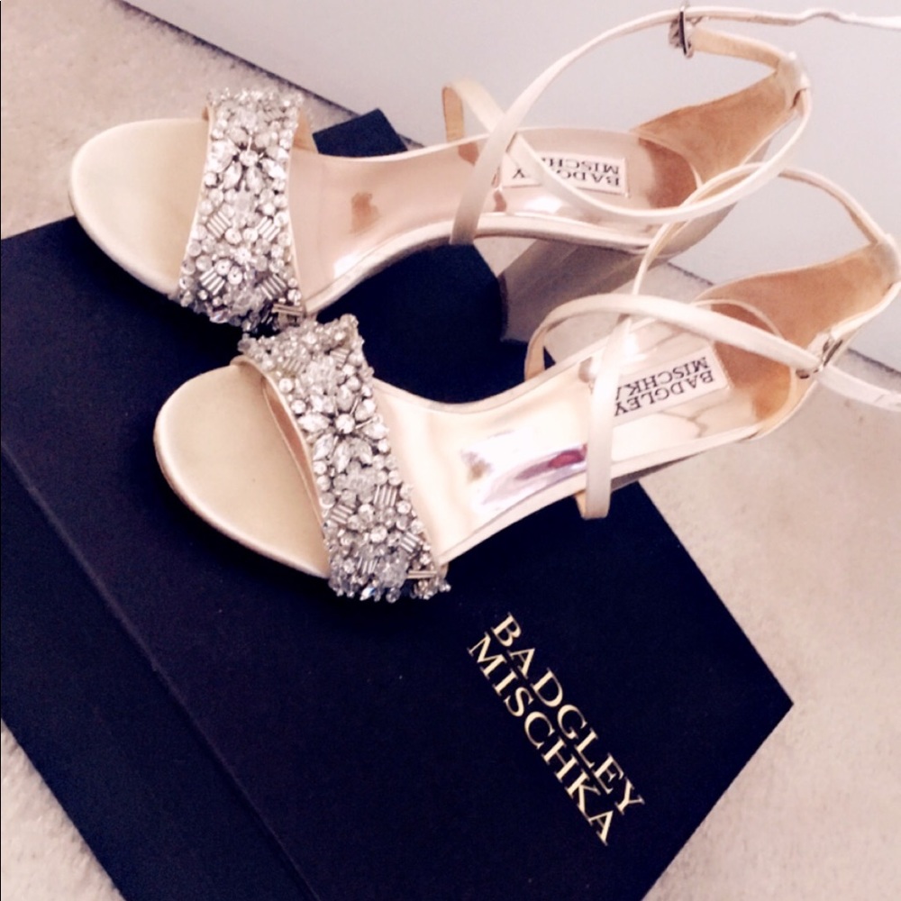 Bradgley Mischka dressy shoes